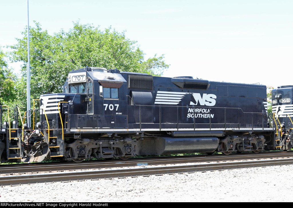 NS 707